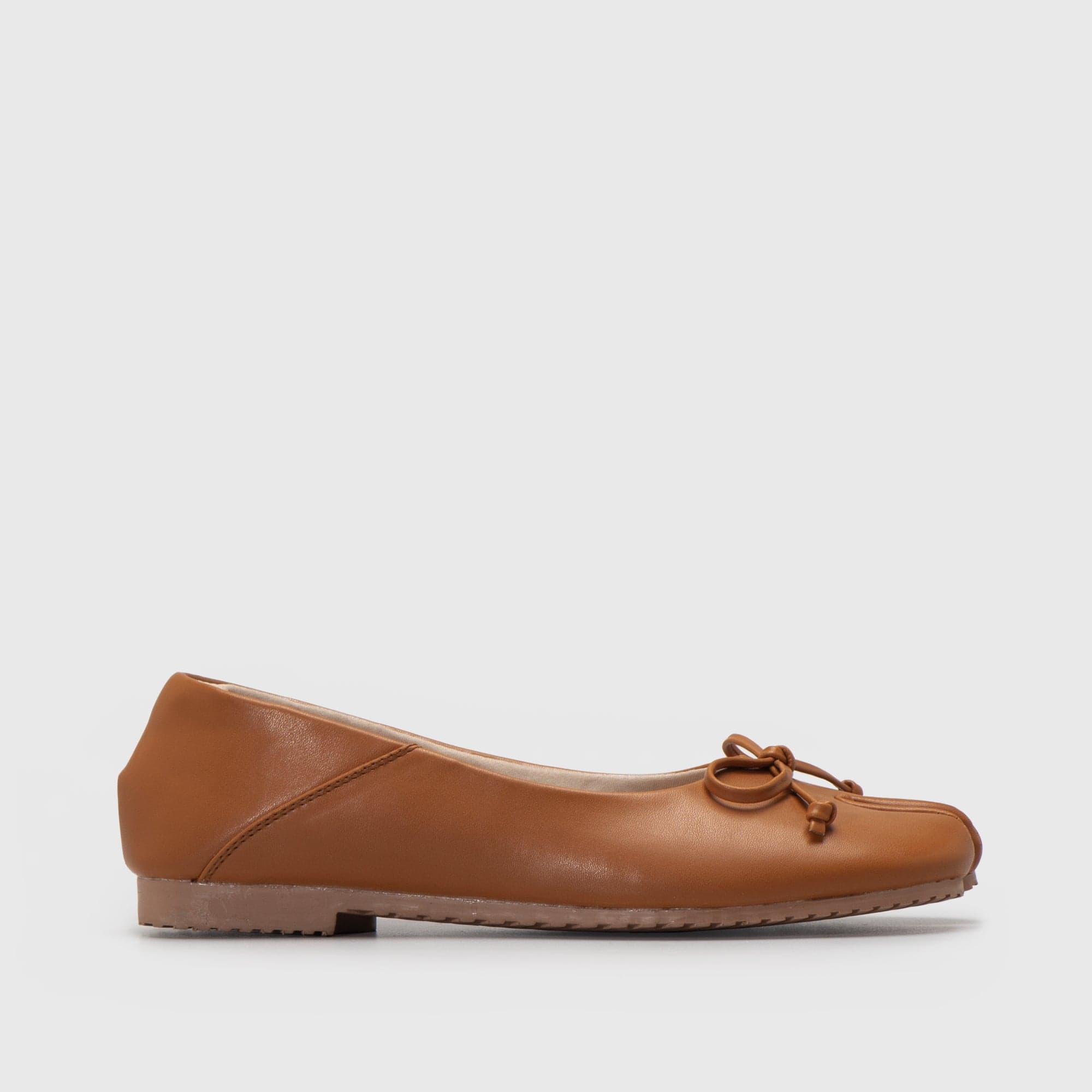 Adorable Projects Official Adorableprojects - Evodia Flat Shoes Tan - Sepatu Tabi