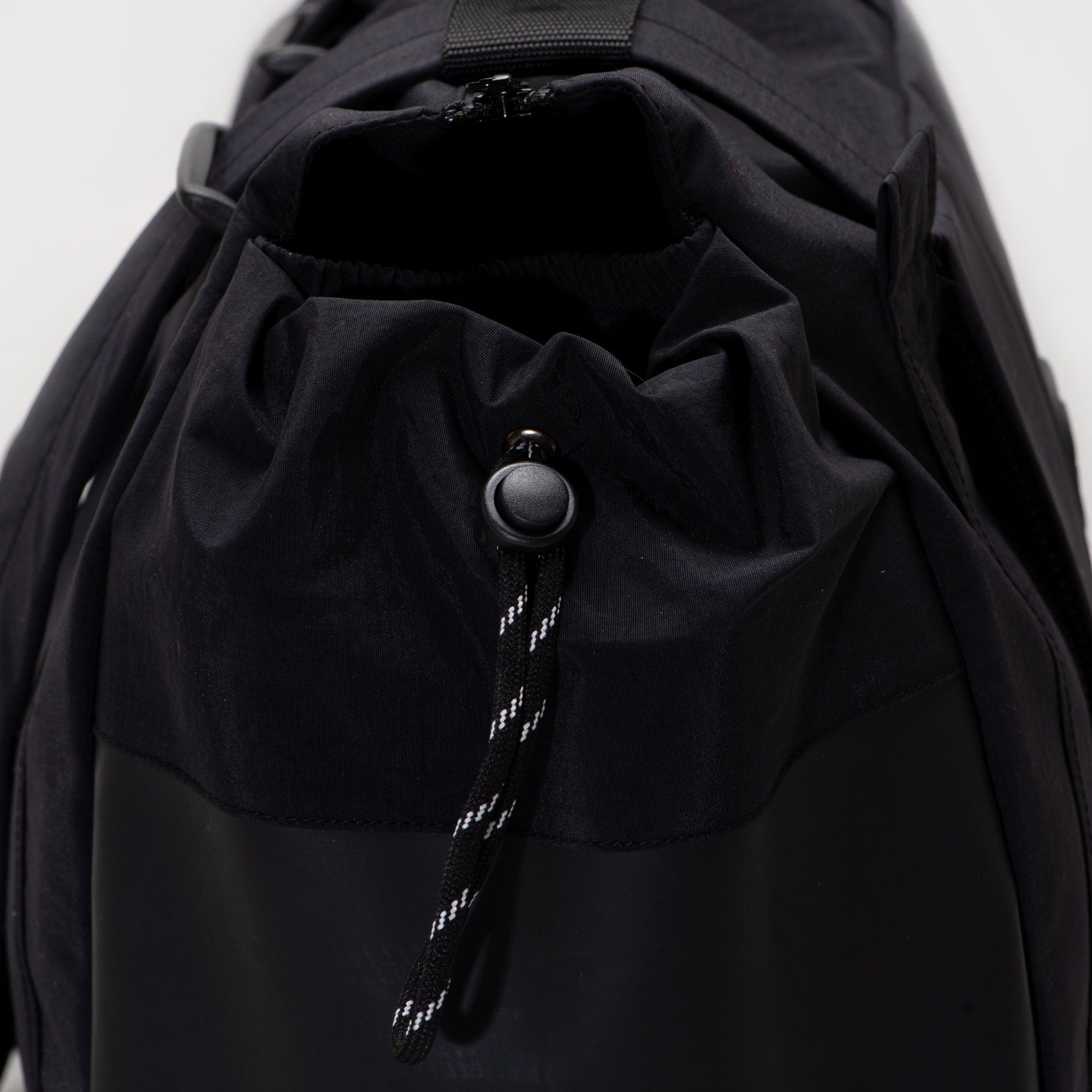 Adorable Projects Official Adorableprojects - Gatia 2-Way Bag Black - Backpack