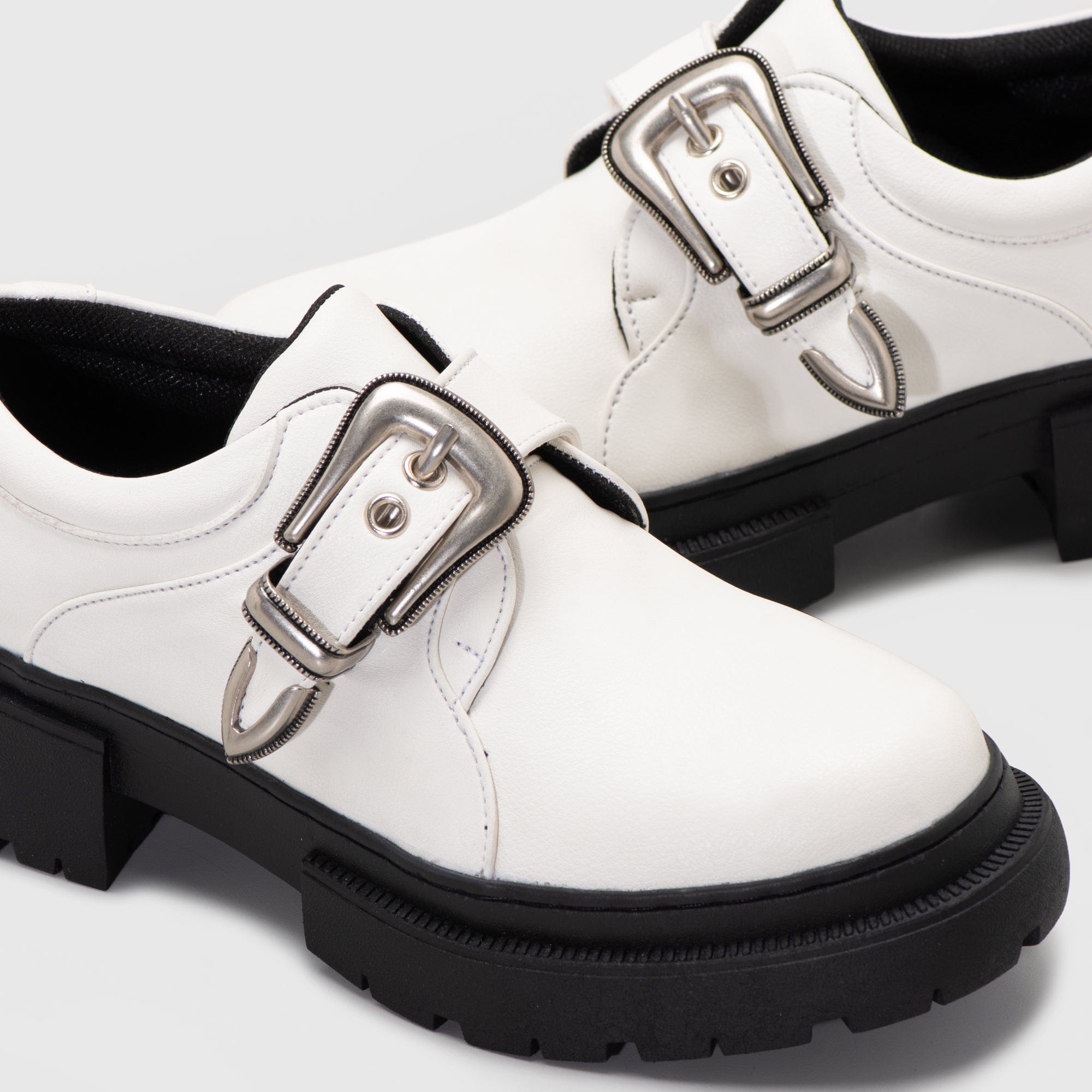 Adorable Projects Official Laurenza Oxford White