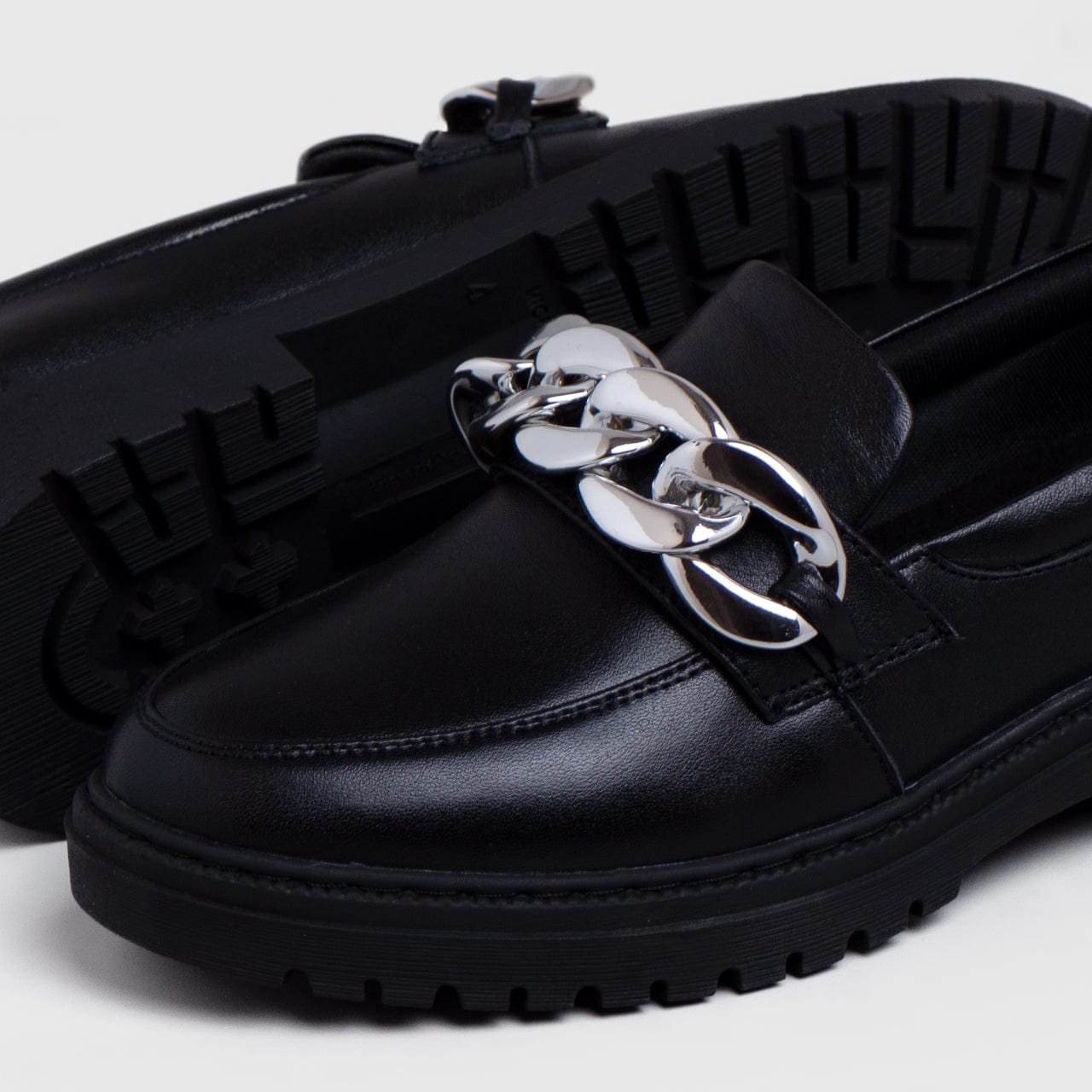 Adorable Projects Official Umeko Oxford Genuine Leather Black