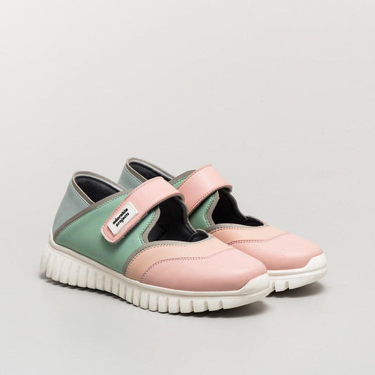 Adorable Projects Sneakers 35 Aryesha Sneakers