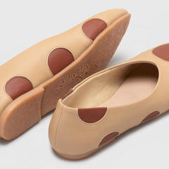 Adorable Projects-Dev Flat shoes Anemone Flatshoes Camel