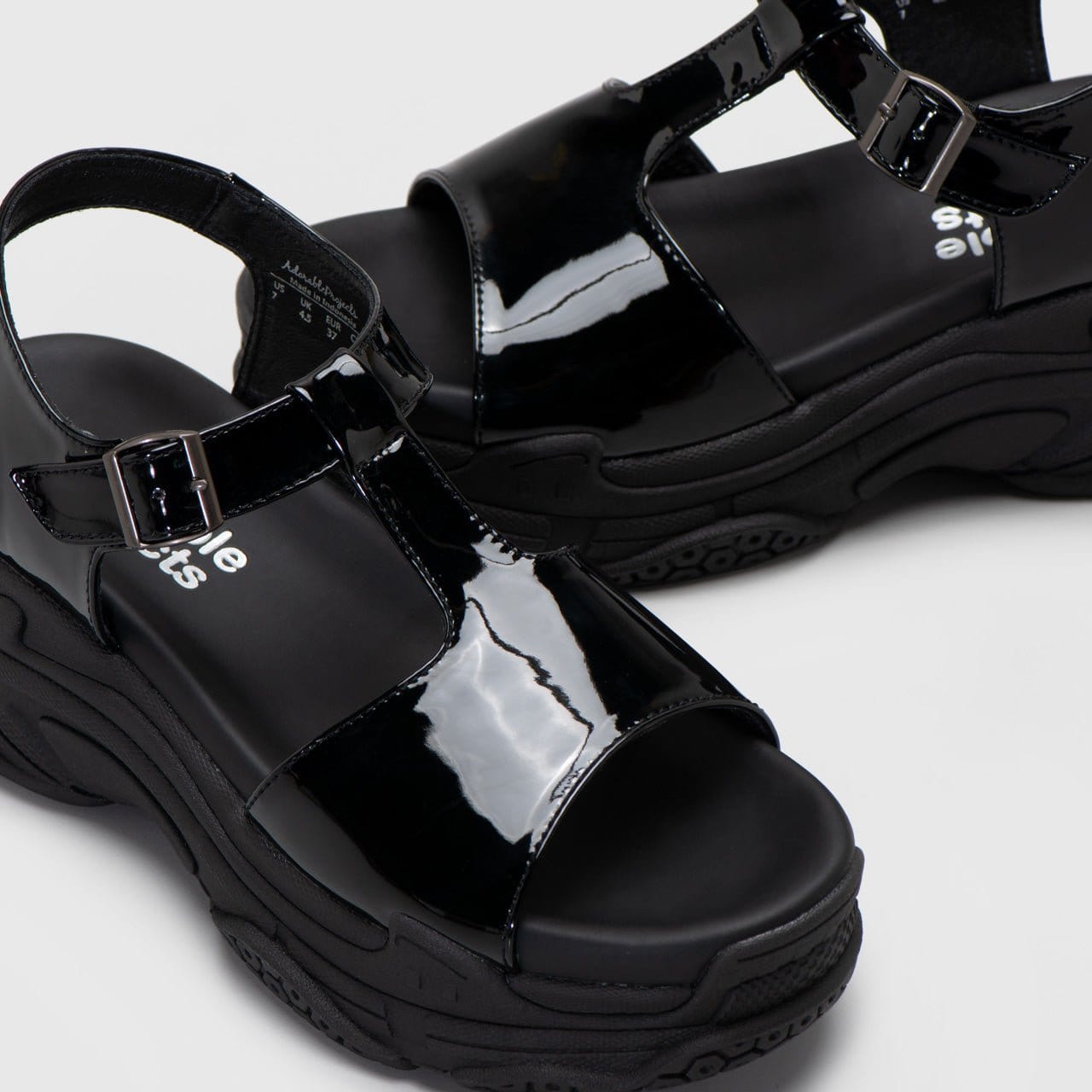 Adorable Projects Official Sandals Frisk Sandals Black