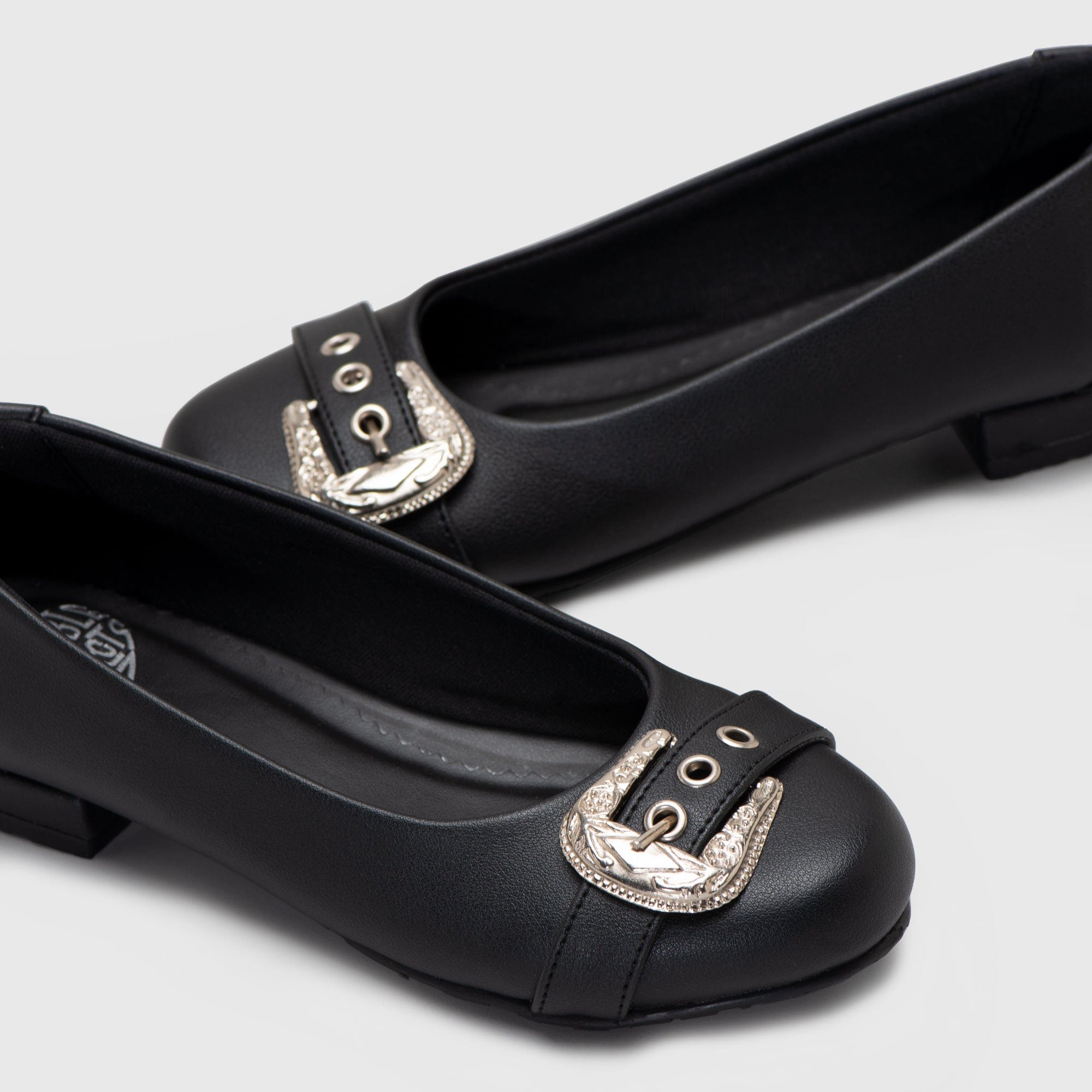 Adorable Projects Official Flat shoes Vigya Flat Shoes Black